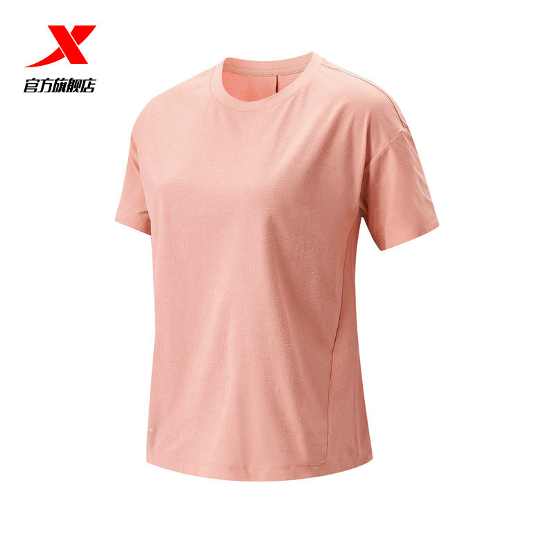 特步 短袖女T恤2021夏新款半袖圆领健身旅游运动上衣 979228010334-粉红-白色